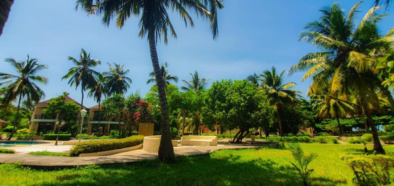 Ahg Maya Bay Resort & Spa Michamvi Exterior foto