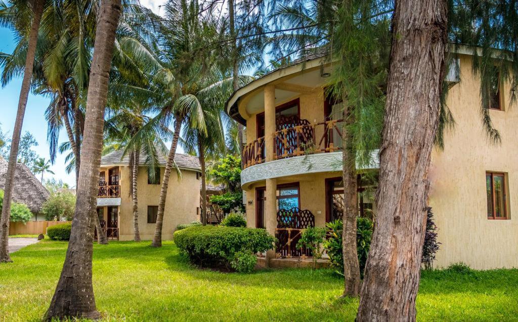 Ahg Maya Bay Resort & Spa Michamvi Exterior foto
